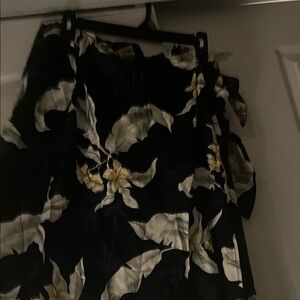 Elegant Black and Cream Floral Maxi Skirt